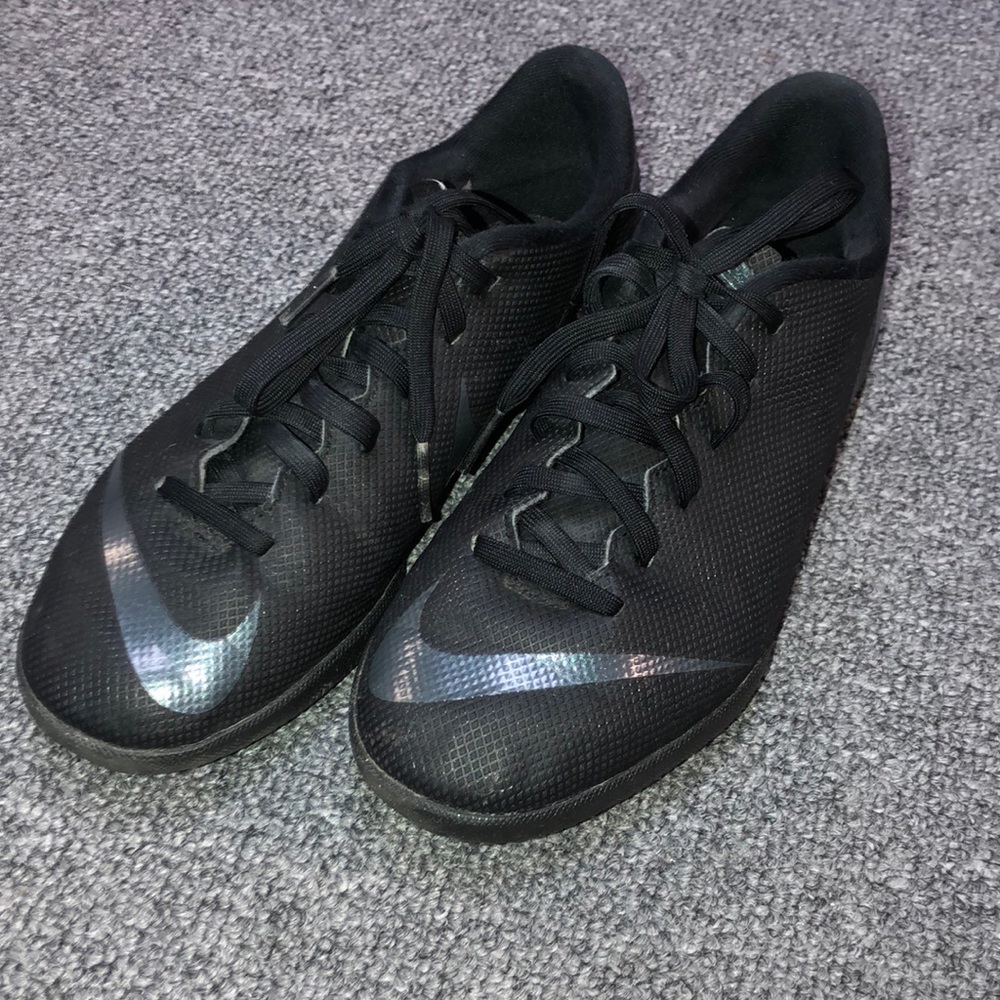 Nike mercurial shoes